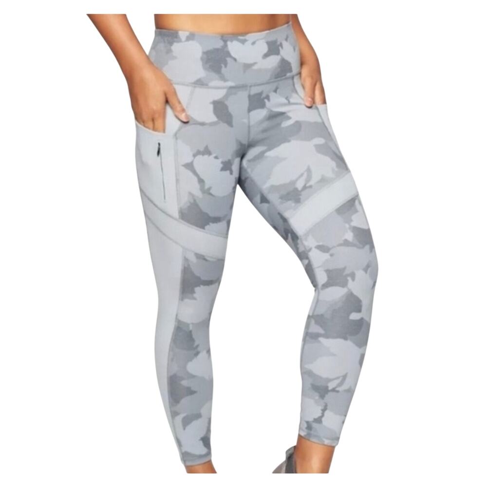 Athleta Gray Camo All In 7/8 Legging Size Small